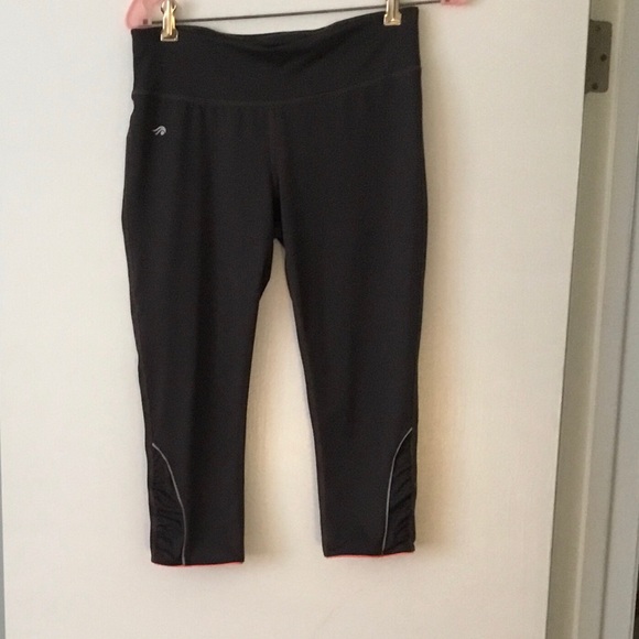 Ideology Grey Exercise Capris with Peach Trim - Picture 1 of 5